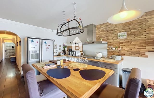 1 chambre Appartement à vendre à Empuriabrava, Castelló d'Empúries avec garage - 144 000 € (Ref: 9958275)