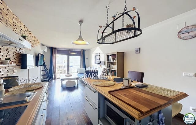 1 chambre Appartement à vendre à Empuriabrava, Castelló d'Empúries avec garage - 144 000 € (Ref: 9958275)