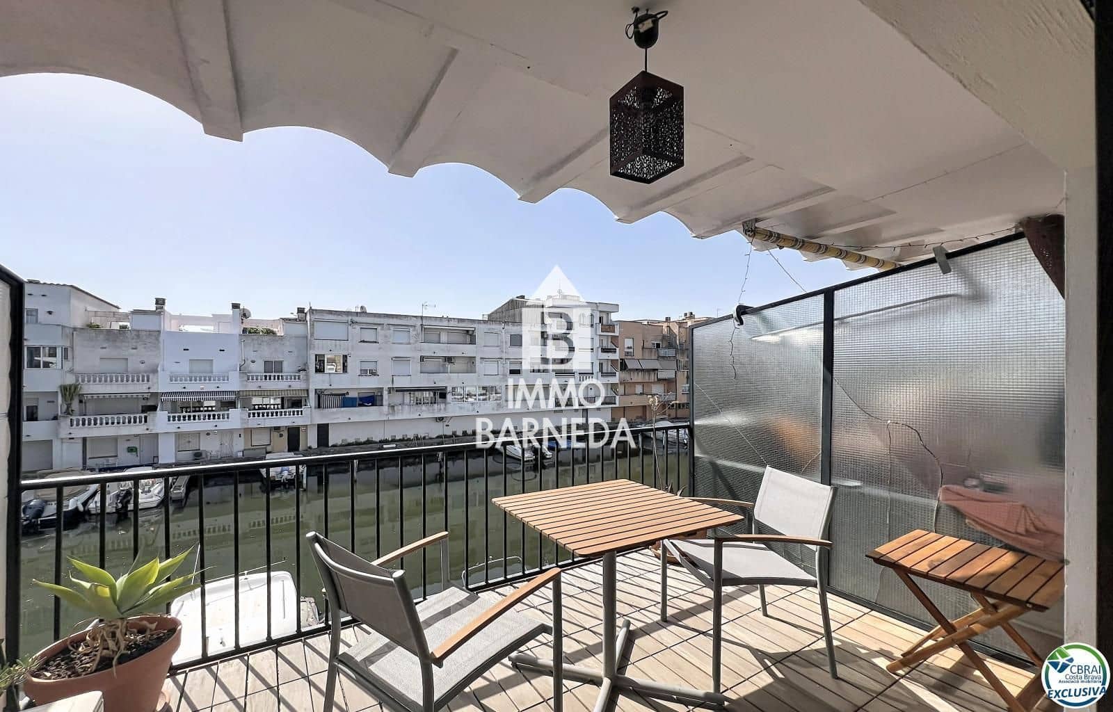 Piso de 1 habitación en Empuriabrava en venta con garaje - 144.000 € (Ref: 9958275)