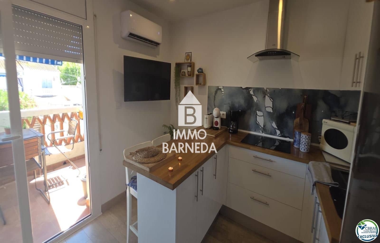 1 chambre Appartement à vendre à Empuriabrava avec piscine - 140 000 € (Ref: 9958276)