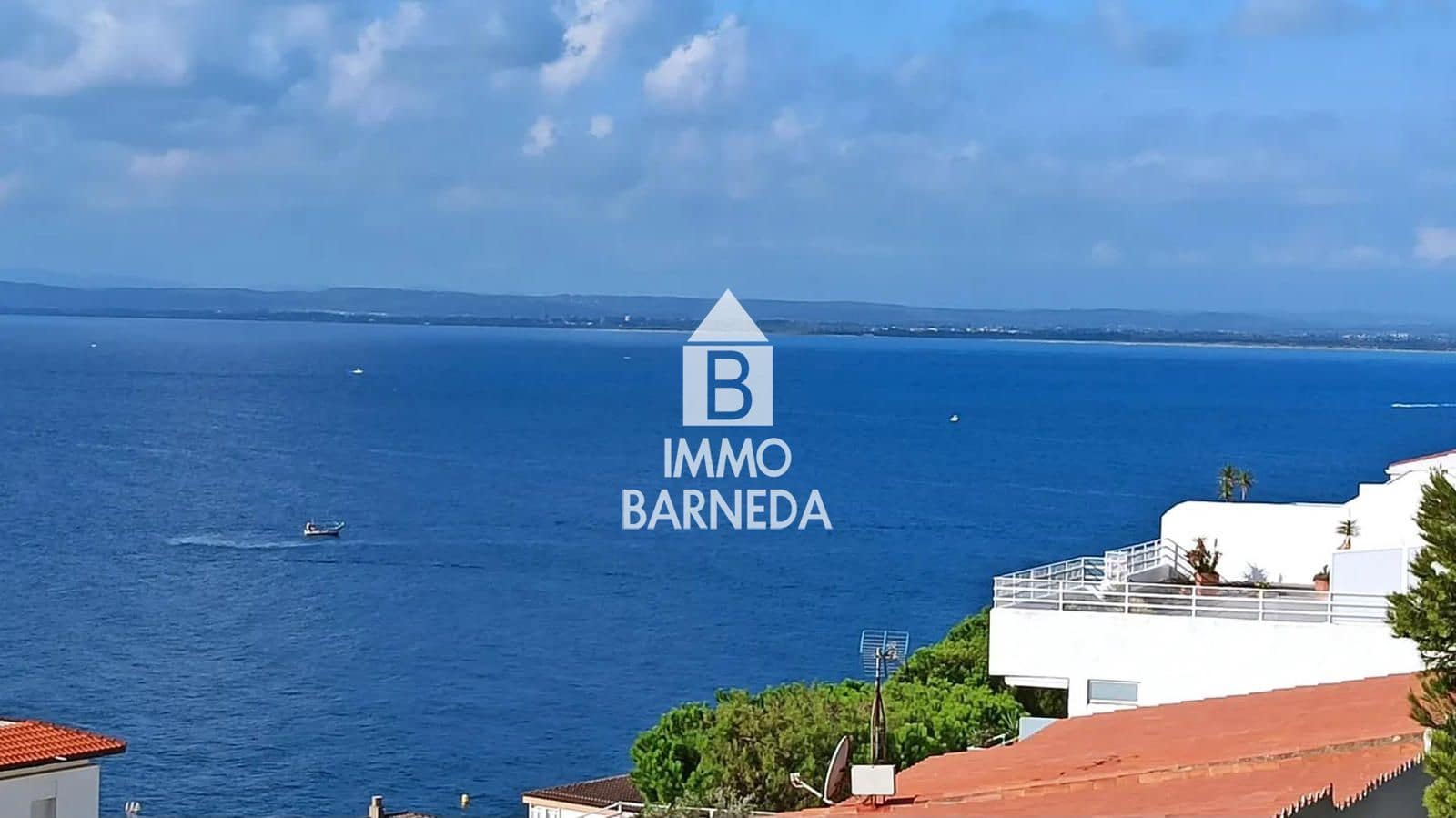 2 bedroom Flat for sale in Roses - € 330,000 (Ref: 9958832)