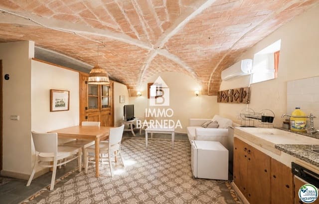 Chalet de 9 habitaciones en Fortià en venta - 798.000 € (Ref: 9960977)