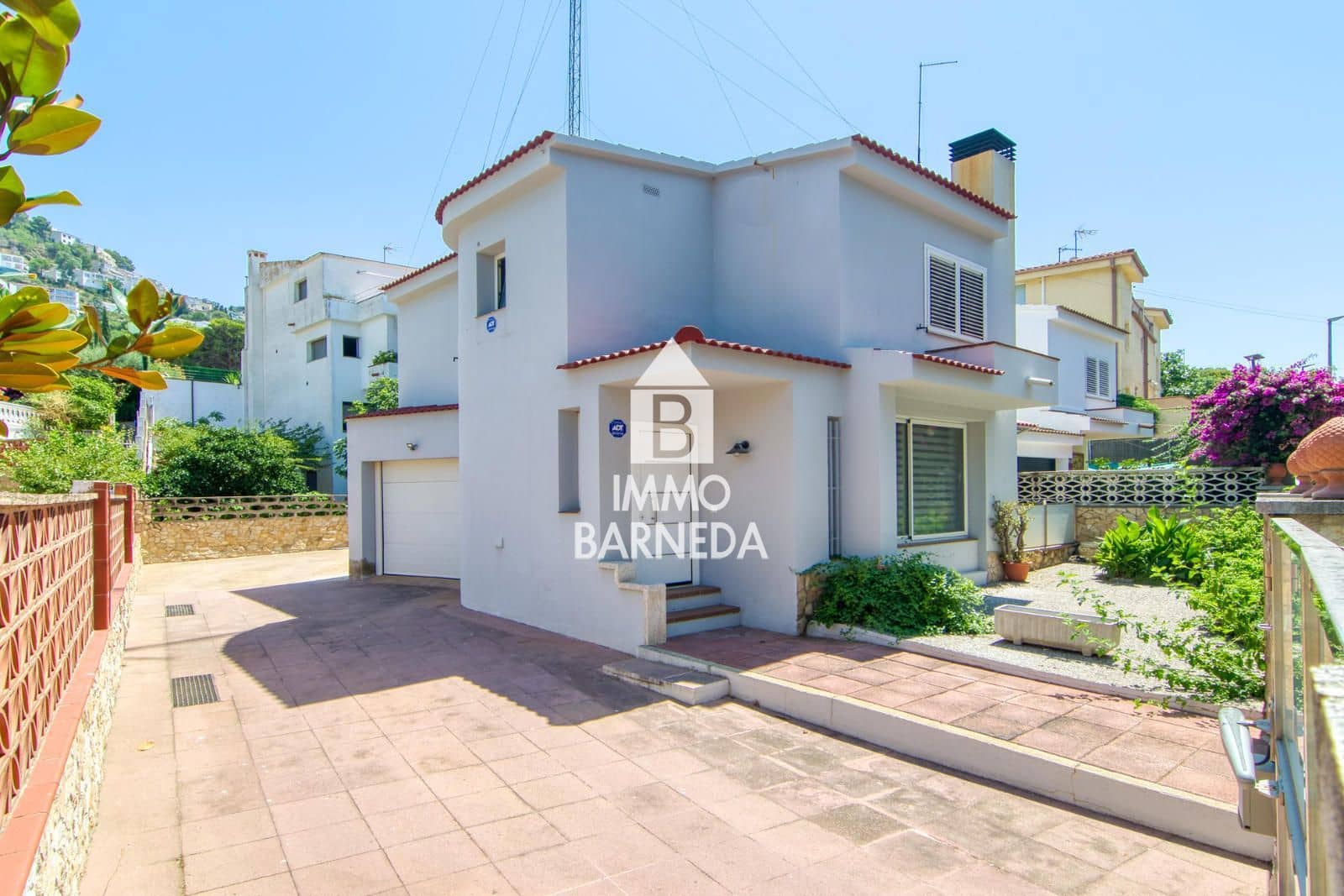 3 bedroom Villa for sale in Roses with garage - € 535,000 (Ref: 9968916)