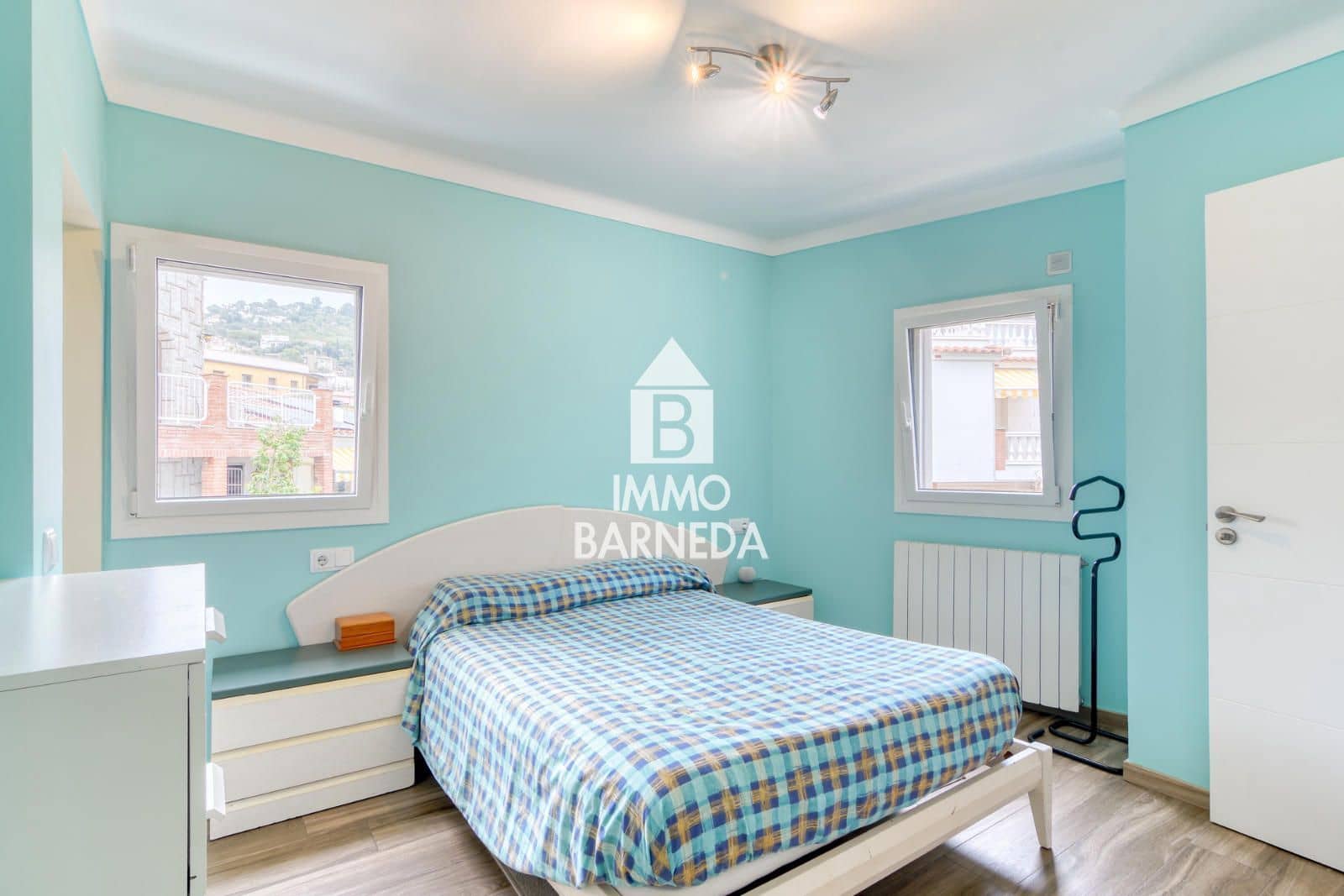3 bedroom Villa for sale in Roses with garage - € 535,000 (Ref: 9968916)