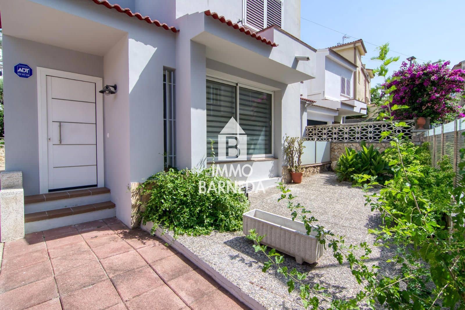 3 bedroom Villa for sale in Roses with garage - € 535,000 (Ref: 9968916)