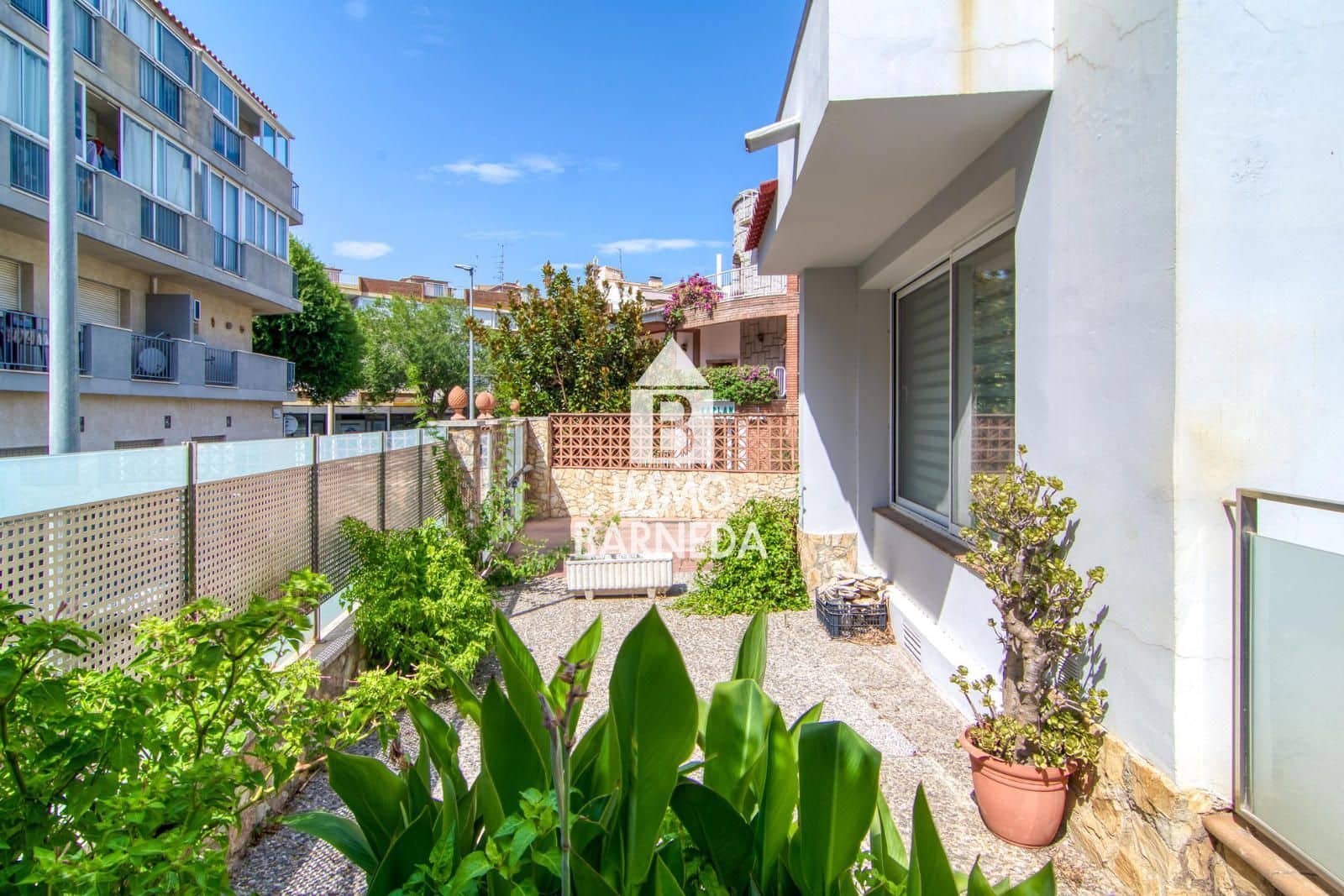 3 bedroom Villa for sale in Roses with garage - € 535,000 (Ref: 9968916)
