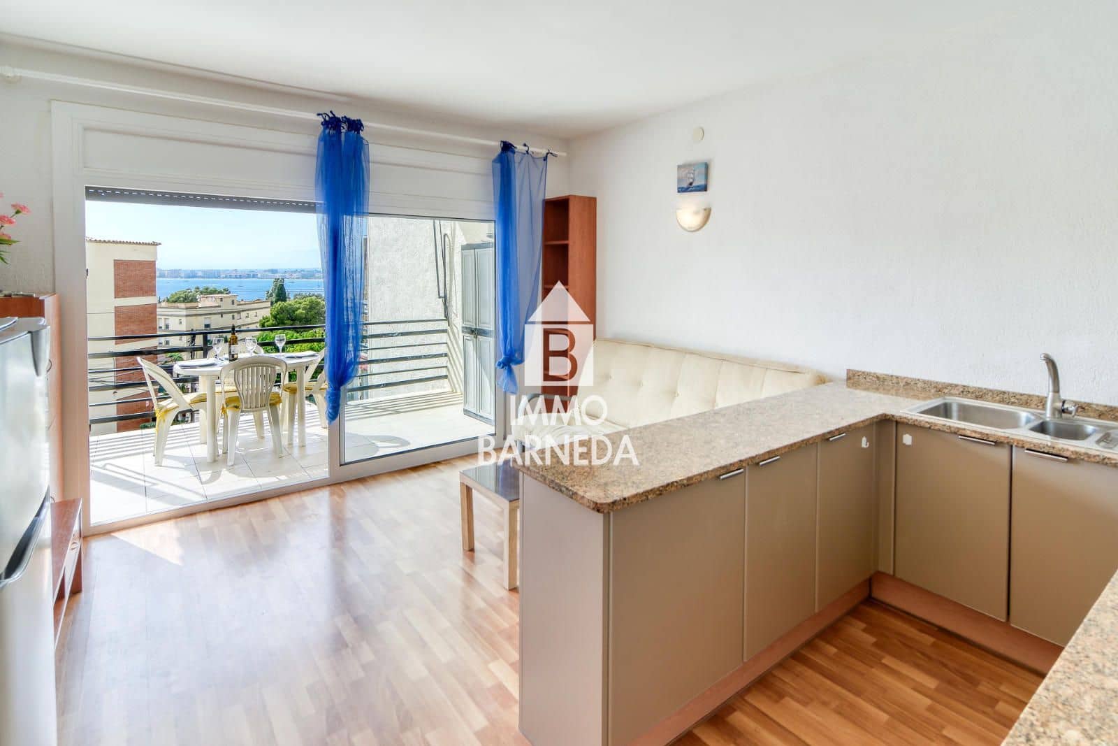 1 bedroom Flat for sale in Roses with garage - € 169,000 (Ref: 9969073)
