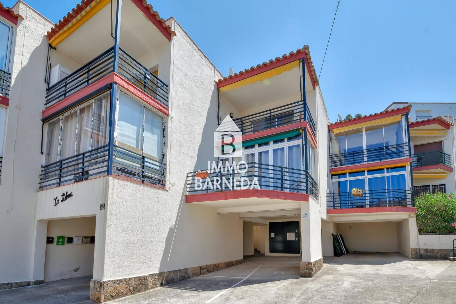 1 bedroom Flat for sale in Roses with garage - € 169,000 (Ref: 9969073)