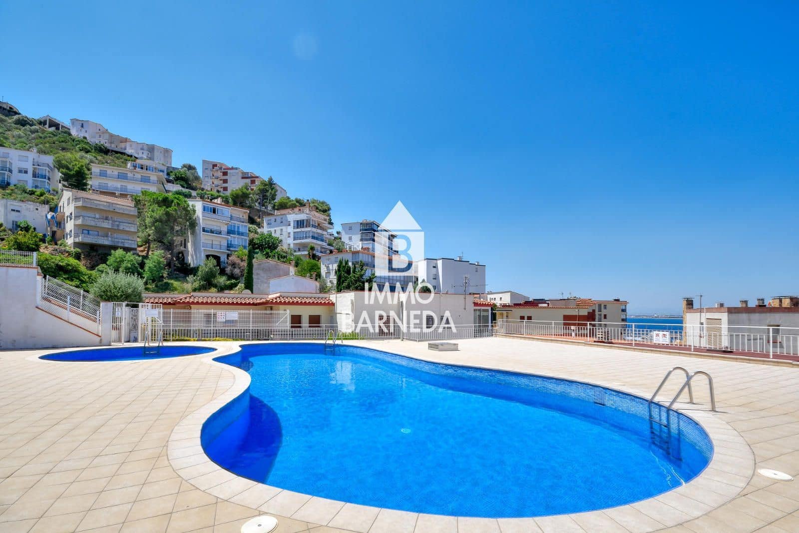 1 bedroom Flat for sale in Roses with garage - € 169,000 (Ref: 9969073)