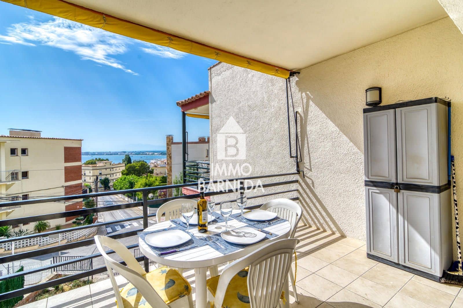 1 bedroom Flat for sale in Roses with garage - € 169,000 (Ref: 9969073)