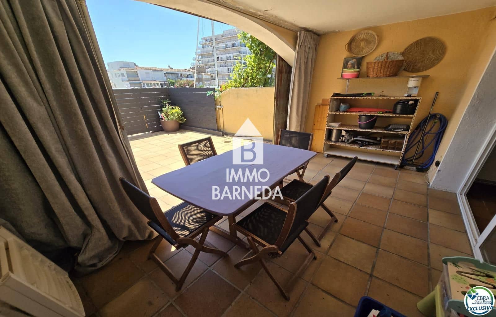 2 soveværelse Lejlighed til salg i Empuriabrava med garage - € 349.000 (Ref: 9976410)