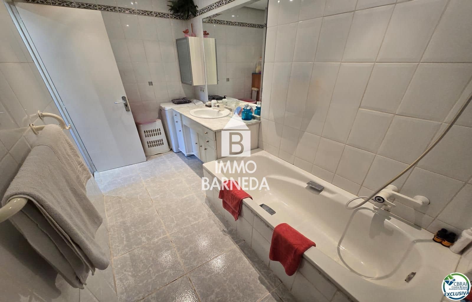 2 soveværelse Lejlighed til salg i Empuriabrava med garage - € 349.000 (Ref: 9976410)
