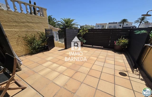 2 soveværelse Lejlighed til salg i Empuriabrava, Castelló d'Empúries med garage - € 349.000 (Ref: 9976410)