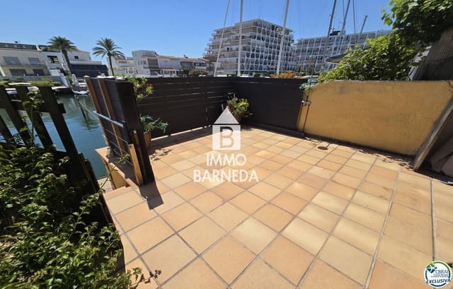 2 soveværelse Lejlighed til salg i Empuriabrava, Castelló d'Empúries med garage - € 349.000 (Ref: 9976410)