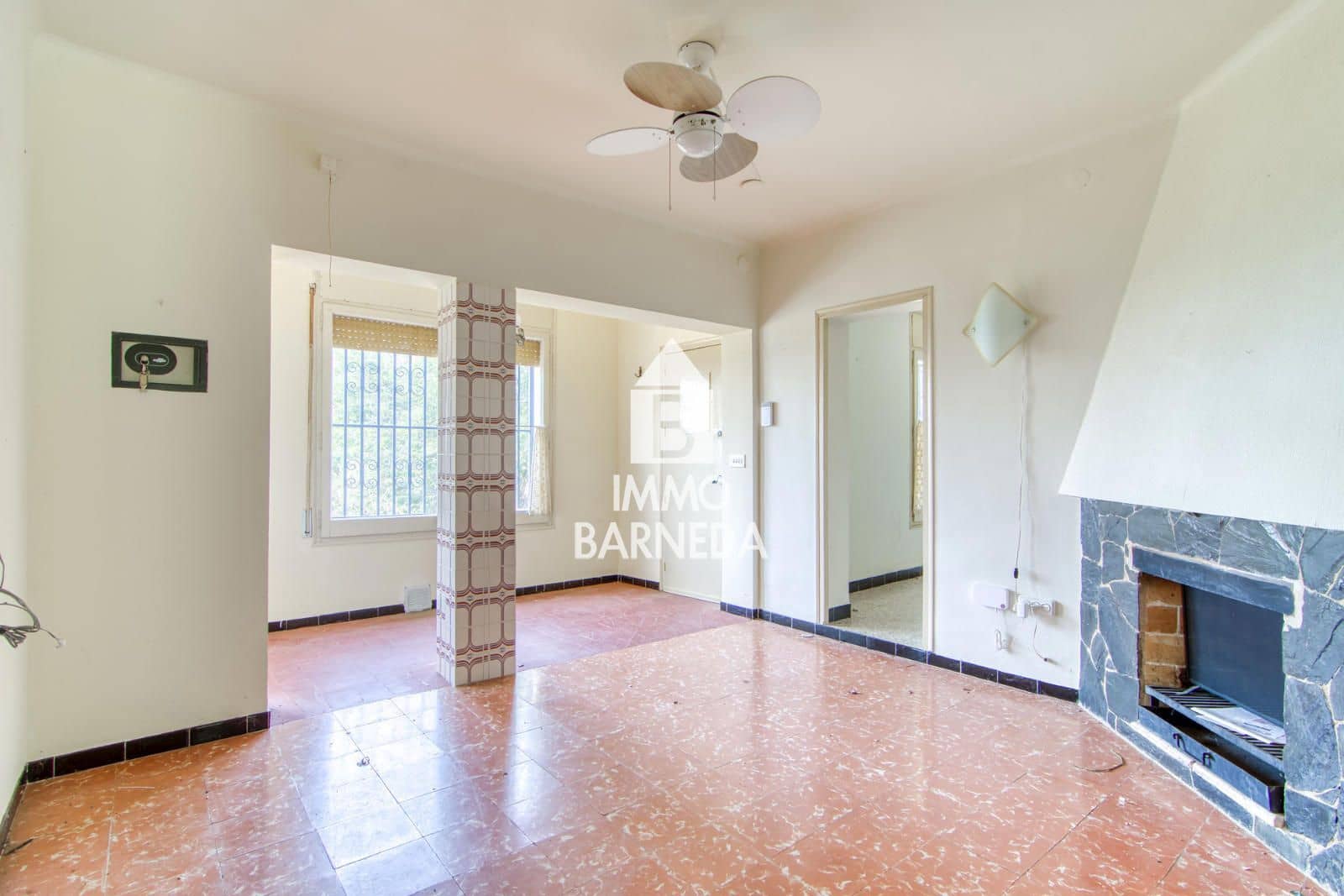 3 soveværelse Villa til salg i El Mas Fumats med garage - € 295.000 (Ref: 9977890)