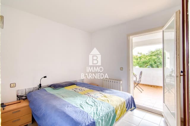 Piso de 2 habitaciones en Santa Margarida, Roses en venta - 149.000 € (Ref: 9981639)