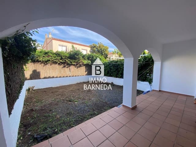4 soverom Villa til salgs i Roses med garasje - € 390 000 (Ref: 9983168)