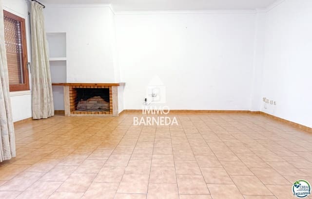 Piso de 3 habitaciones en Roses en venta - 209.000 € (Ref: 9985675)