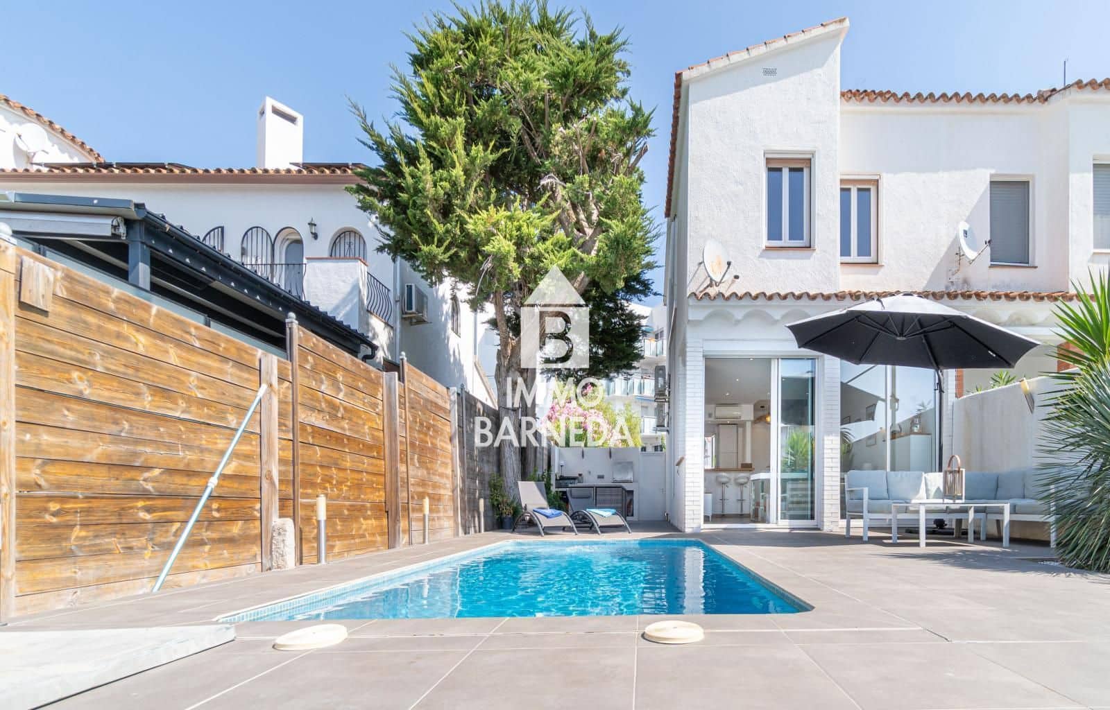 3 sypialnia Willa na sprzedaż w Santa Margarida z basenem garażem - 670 000 € (Ref: 9989463)