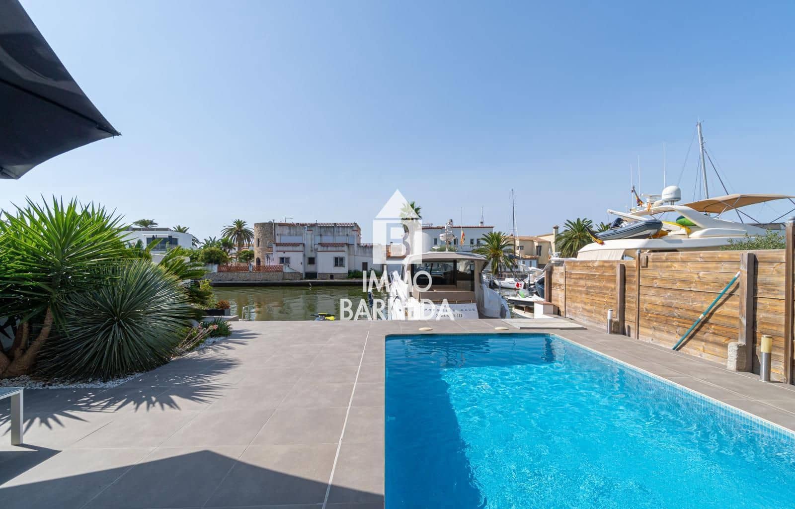 3 sypialnia Willa na sprzedaż w Santa Margarida z basenem garażem - 670 000 € (Ref: 9989463)