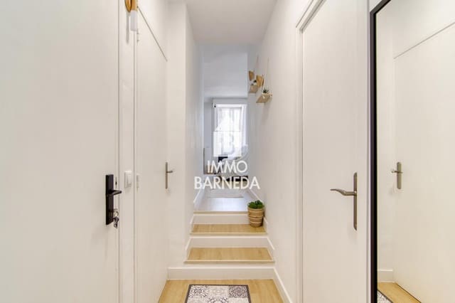 2 slaapkamer Flat te koop in Roses - € 139.000 (Ref: 9989464)
