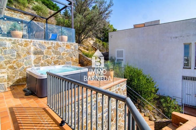 3 soverom Villa til salgs i Roses med garasje - € 655 000 (Ref: 9996372)
