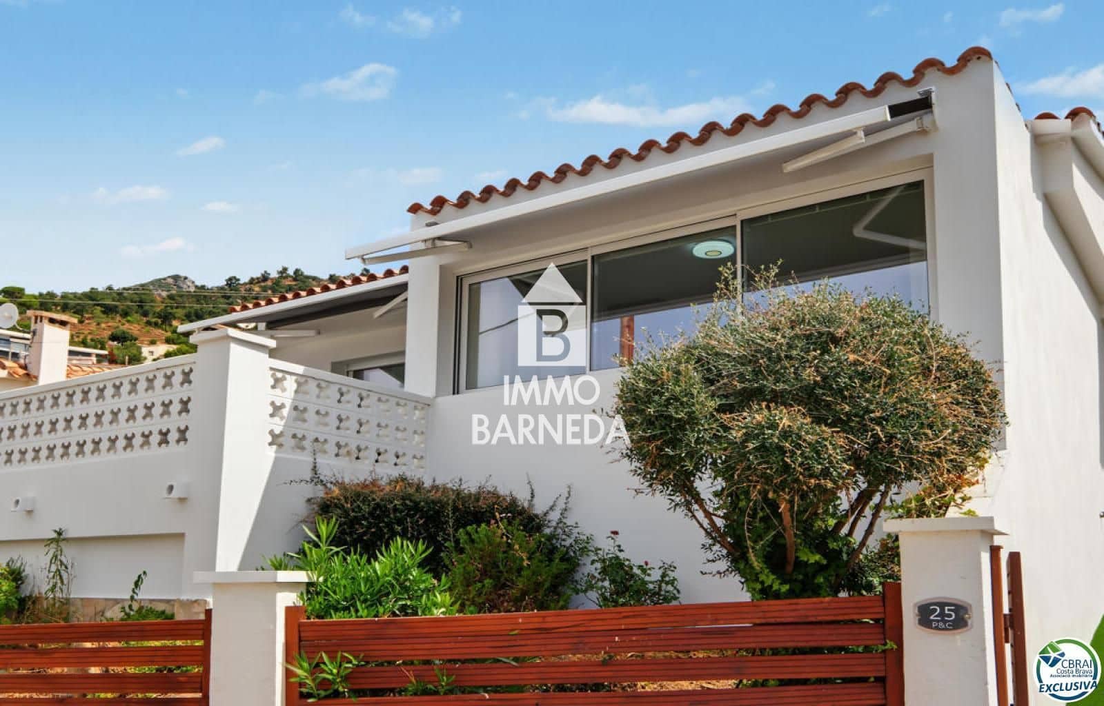 3 bedroom Villa for sale in El Mas Fumats with pool garage - € 489,000 (Ref: 9999401)