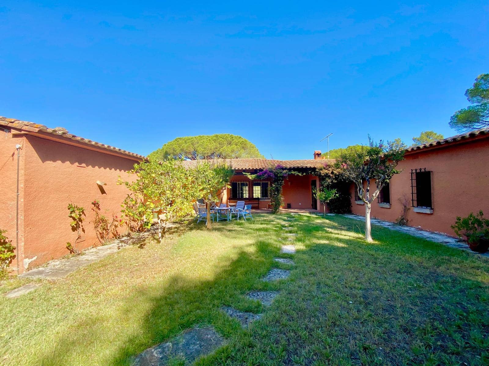 5 bedroom Townhouse for holiday rental in Santa Cristina d'Aro with pool garage - € 4,900 (Ref: 9944908)