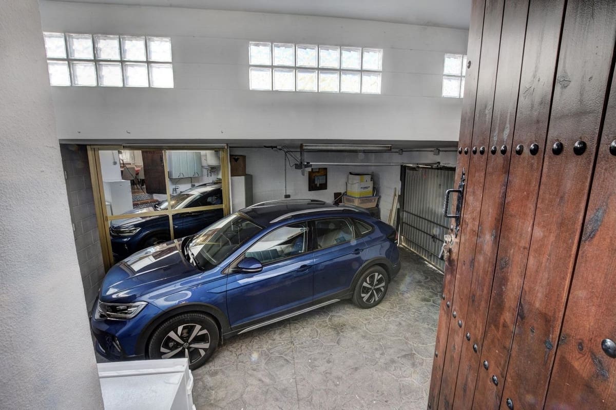 3 soveværelse Villa til salg i Benalmadena med swimmingpool garage - € 629.000 (Ref: 10060798)