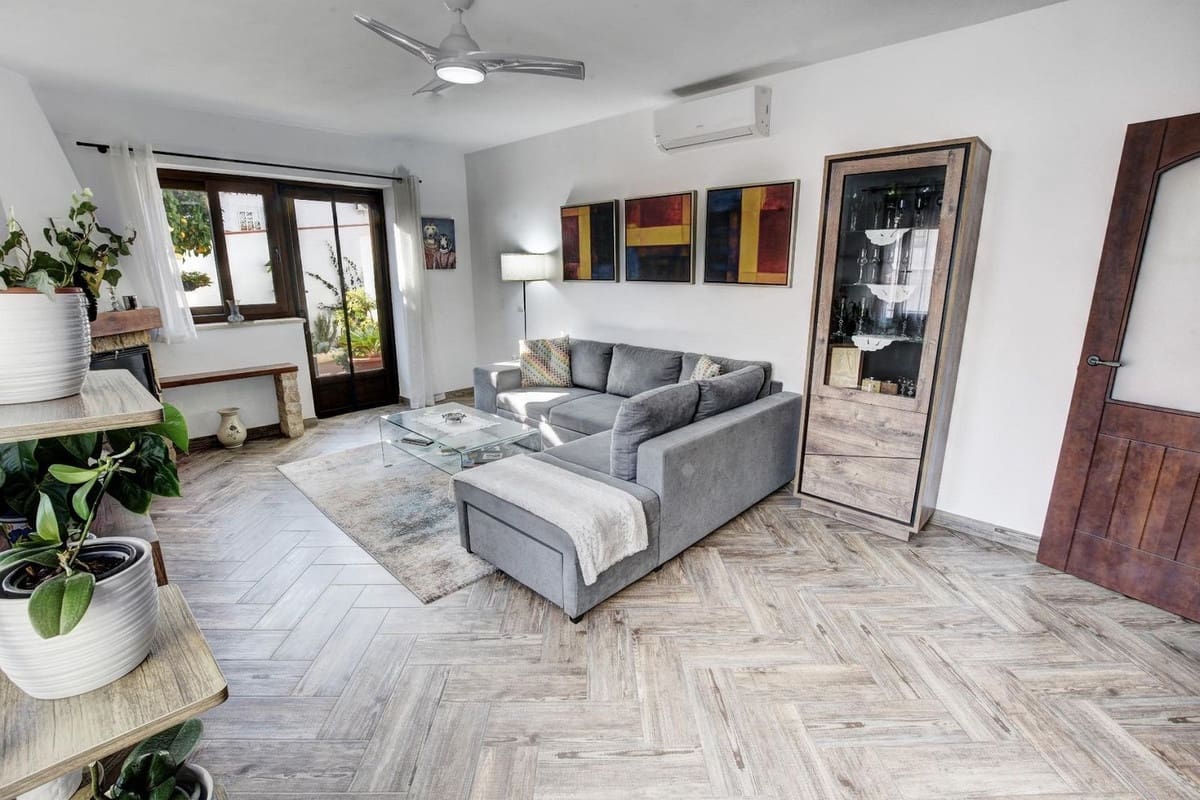 3 soveværelse Villa til salg i Benalmadena med swimmingpool garage - € 629.000 (Ref: 10060798)