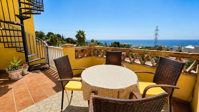 2 soveværelse Penthouse til salg i El Higuerón, Fuengirola med swimmingpool garage - € 449.500 (Ref: 10098682)