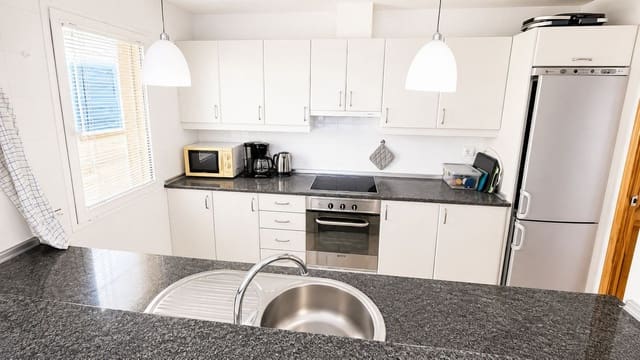 2 soveværelse Penthouse til salg i El Higuerón, Fuengirola med swimmingpool garage - € 449.500 (Ref: 10098682)