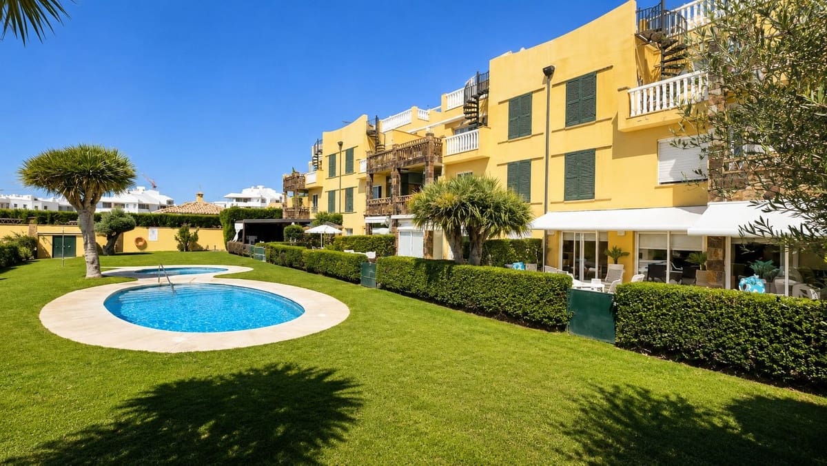 2 soveværelse Penthouse til salg i Fuengirola med swimmingpool garage - € 449.500 (Ref: 10098682)