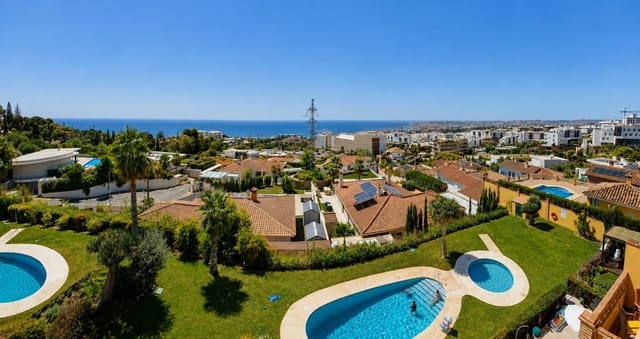 2 soveværelse Penthouse til salg i El Higuerón, Fuengirola med swimmingpool garage - € 449.500 (Ref: 10098682)
