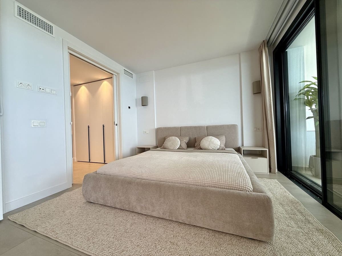 2 Zimmer Apartment zu verkaufen in Fuengirola mit Pool Garage - 945.000 € (Ref: 10147410)