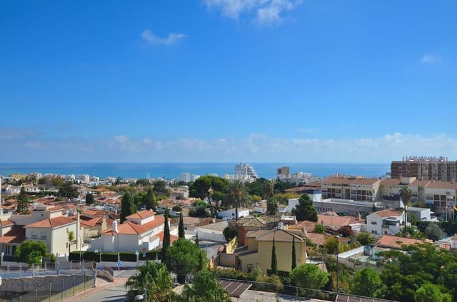 4 slaapkamer Penthouse te koop in Benalmádena met garage - € 495.000 (Ref: 10154359)