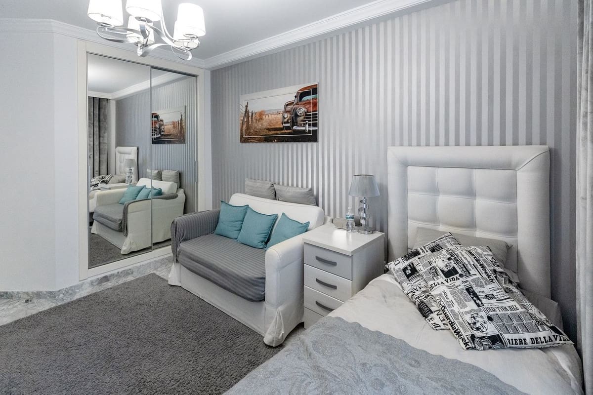 Apartamento de 3 habitaciones en Benalmadena Costa en venta con piscina garaje - 950.000 € (Ref: 10179232)