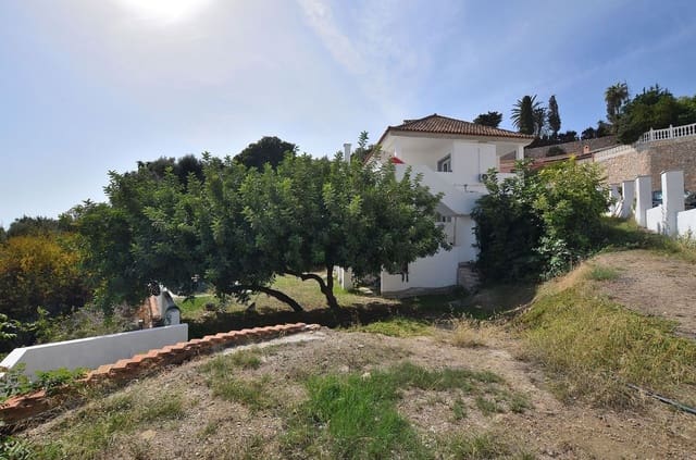4 bedroom Villa for sale in Torremuelle, Benalmádena with pool garage - € 995,000 (Ref: 10183561)