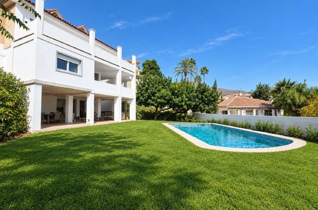 4 bedroom Villa for sale in Torremuelle, Benalmádena with pool garage - € 995,000 (Ref: 10183561)