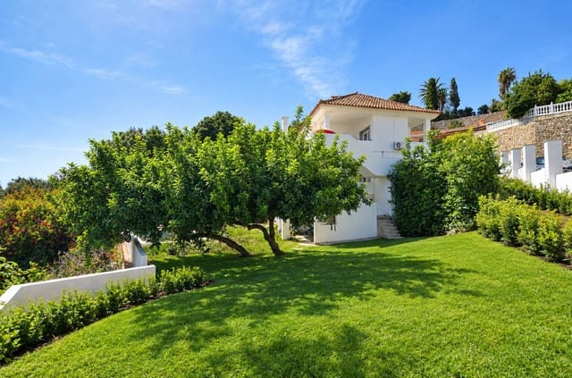 4 bedroom Villa for sale in Torremuelle, Benalmádena with pool garage - € 995,000 (Ref: 10183561)