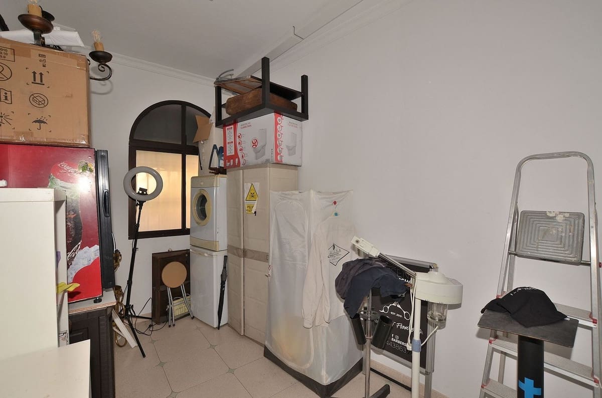 Erhverv til salg i Benalmadena Costa - € 54.950 (Ref: 8790375)