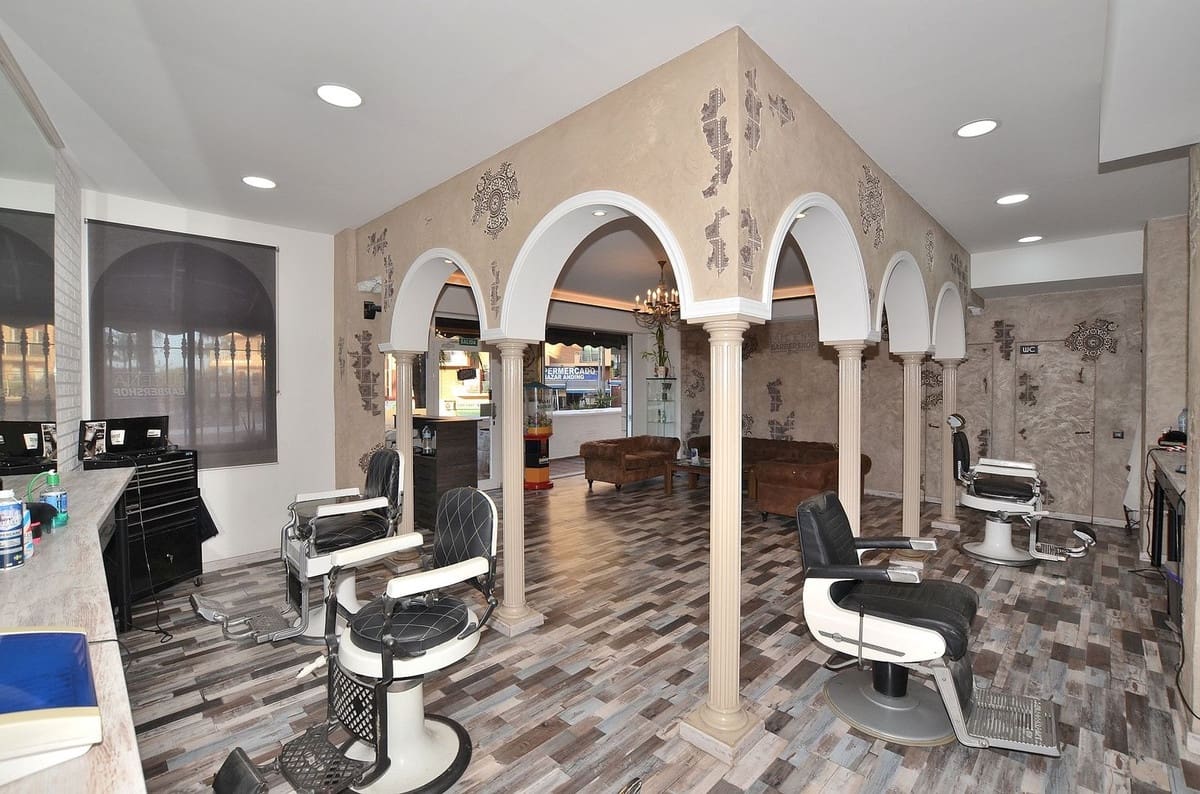 Erhverv til salg i Benalmadena Costa - € 54.950 (Ref: 8790375)