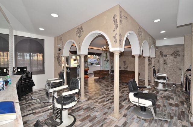 Commercial for sale in Benalmadena Costa, Benalmádena - € 54,950 (Ref: 8790375)