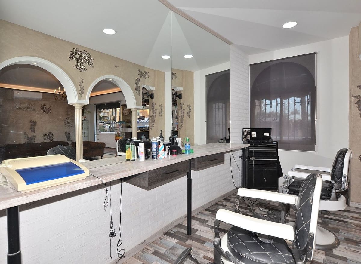 Erhverv til salg i Benalmadena Costa - € 54.950 (Ref: 8790375)