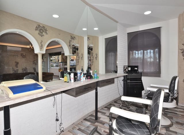 Commercial for sale in Benalmadena Costa, Benalmádena - € 54,950 (Ref: 8790375)