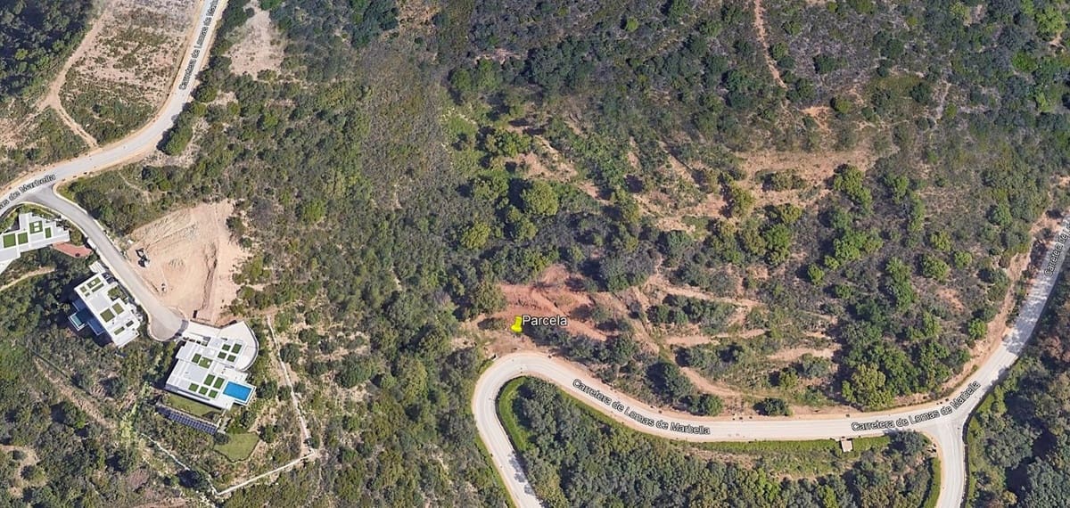 Działka budowlana na sprzedaż w Los Monteros - 690 000 € (Ref: 8863187)