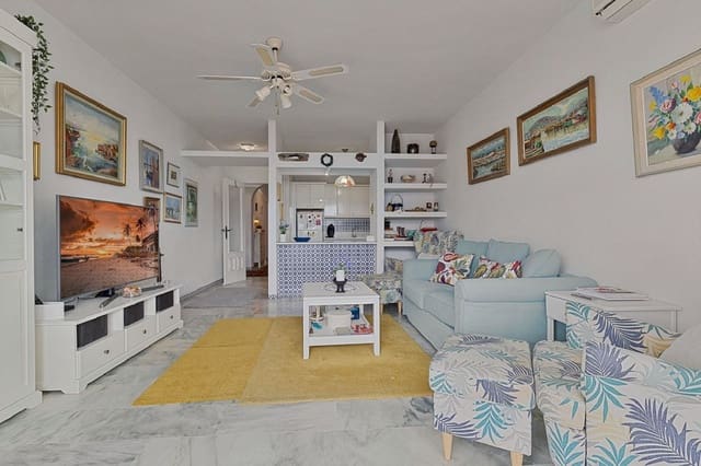 3 bedroom Apartment for sale in Fuengirola with pool - € 495,000 (Ref: 8886781)