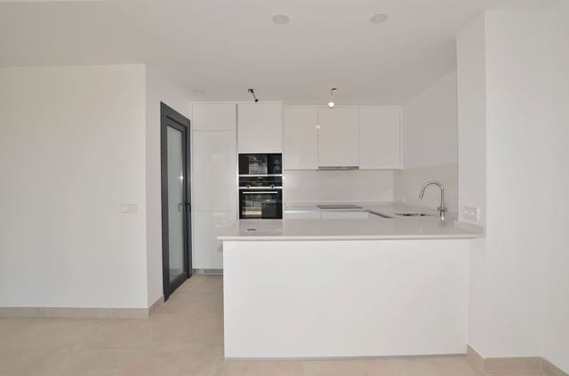 2 bedroom Penthouse for sale in Fuengirola with pool garage - € 679,000 (Ref: 9043922)