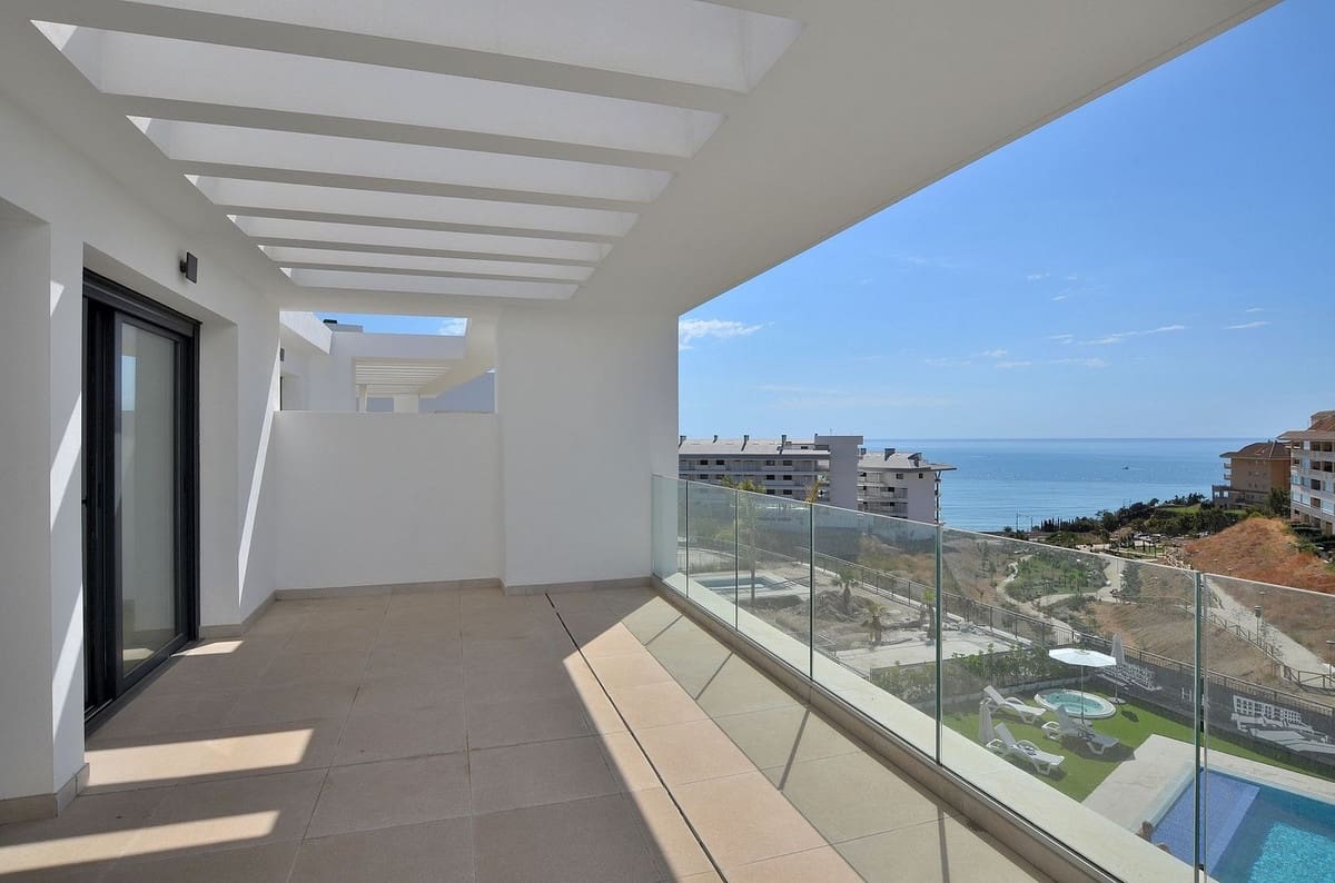 2 sypialnia Penthouse na sprzedaż w Fuengirola z basenem garażem - 679 000 € (Ref: 9043922)