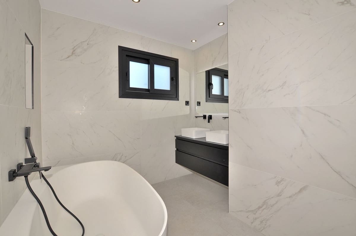 5 soveværelse Villa til salg i El Coto med swimmingpool garage - € 1.099.000 (Ref: 9104914)